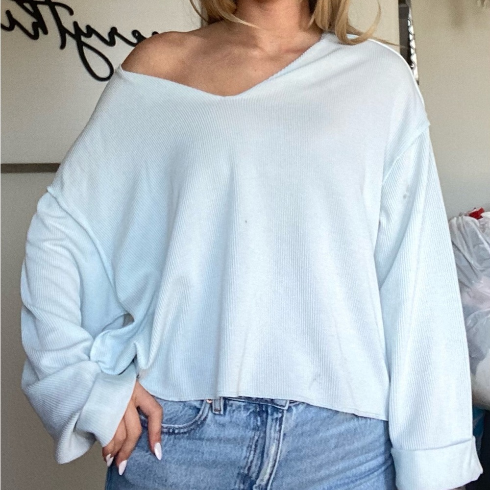 Francesca's Collections Light Blue Knit Top